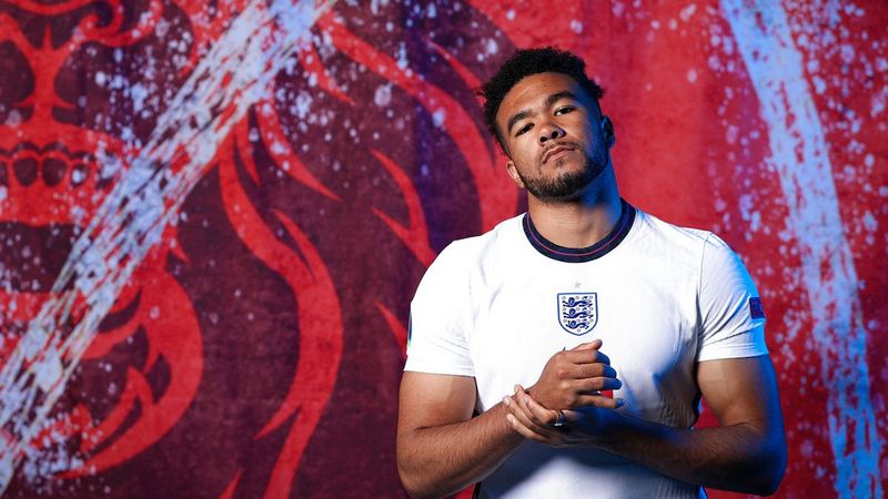 Cầu thủ Reece James: Hậu vệ xuất sắc của bóng đá Anh