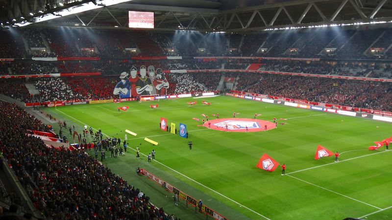 Sân vận động Pierre Mauroy Stadium - Khám phá chi tiết