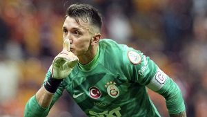 Thủ môn Fernando Muslera: Người gác đền đầy cần mẫn