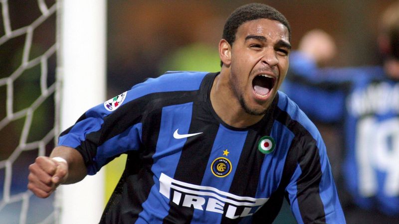 Tiền đạo Inter Milan Adriano được mệnh danh là Hoàng đế
