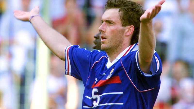 Cầu thủ Laurent Blanc: Huyền thoại của nền bóng đá Pháp