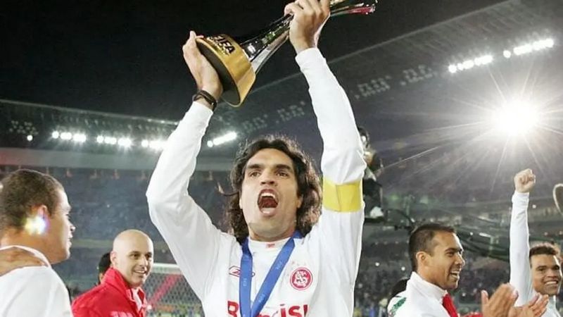Tiền đạo Internacional xuất sắc Fernandão